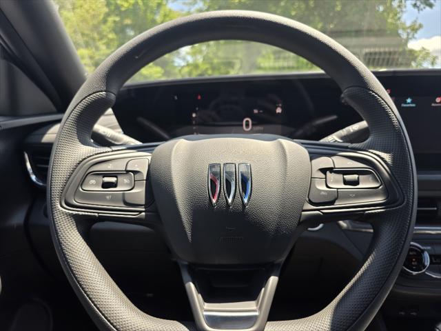 new 2025 Buick Envista car, priced at $25,730