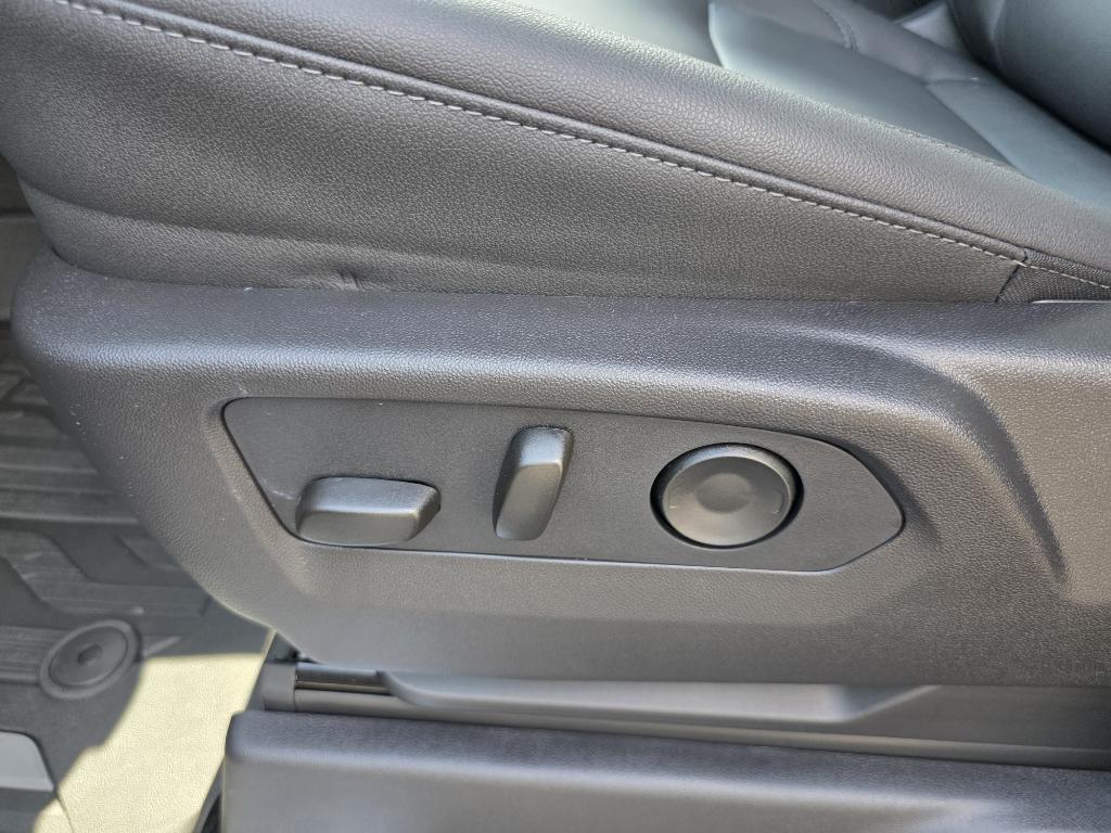 new 2026 GMC Sierra 1500 car, priced at $68,095