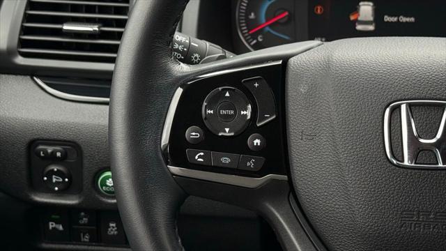 used 2022 Honda Pilot car, priced at $39,849