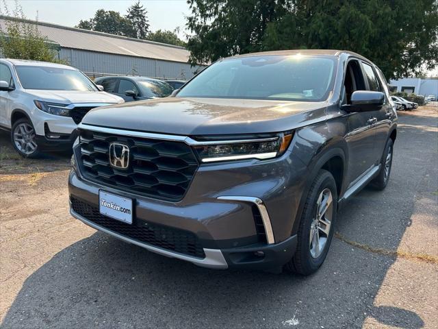 new 2025 Honda Pilot car, priced at $44,311