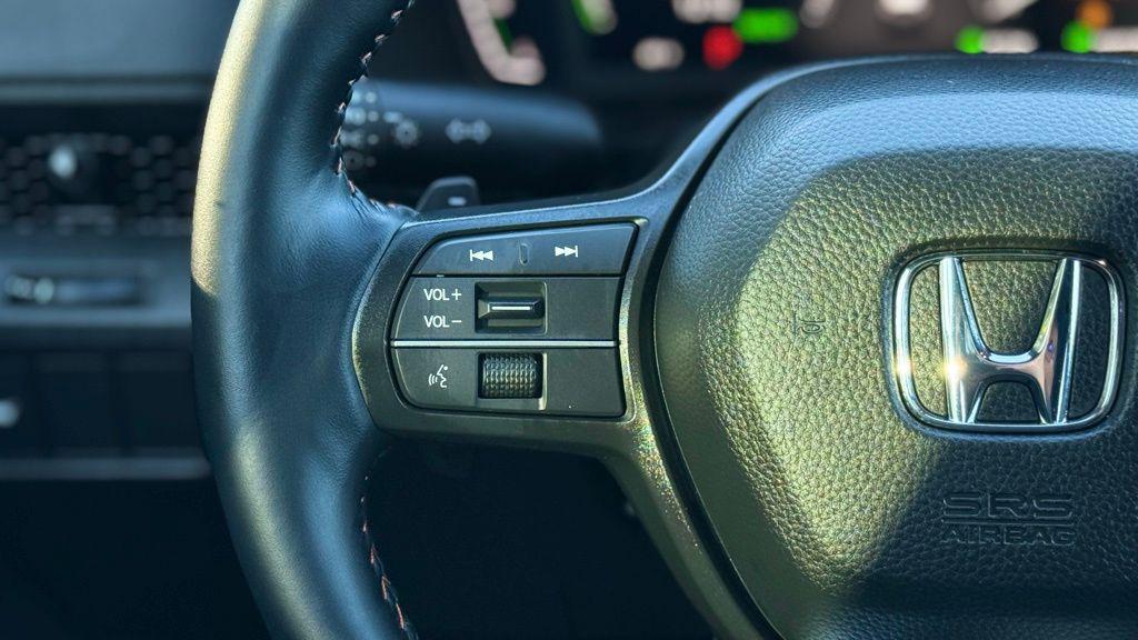 new 2026 Honda CR-V Hybrid car, priced at $38,600