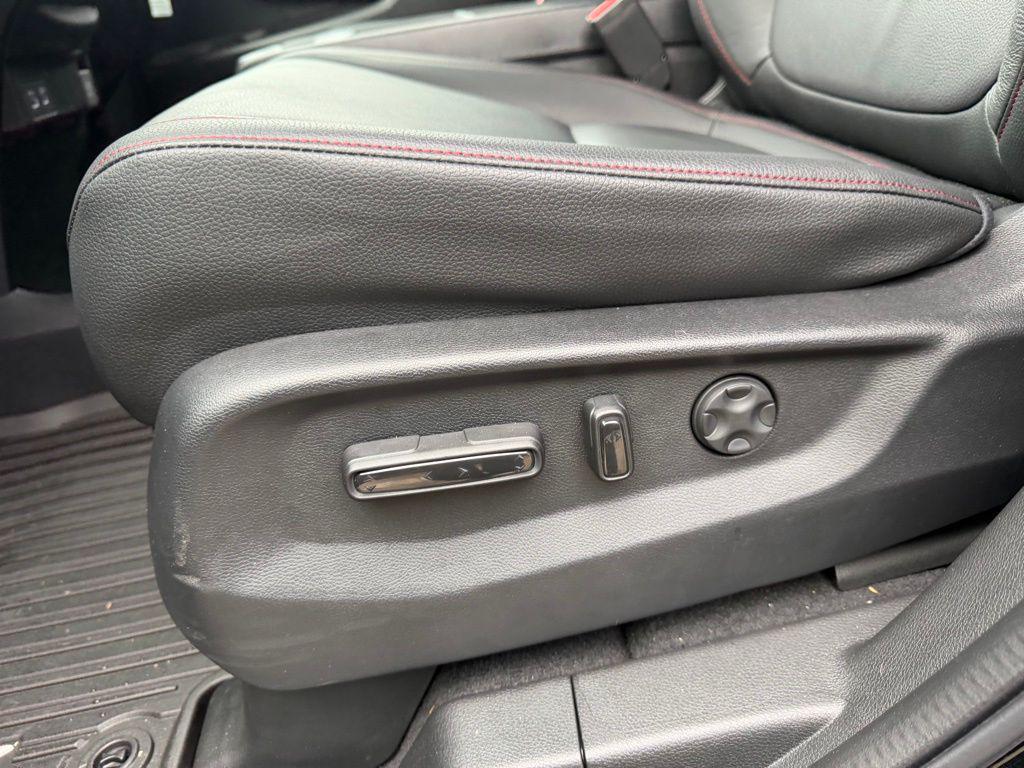 new 2026 Honda Odyssey car, priced at $45,985