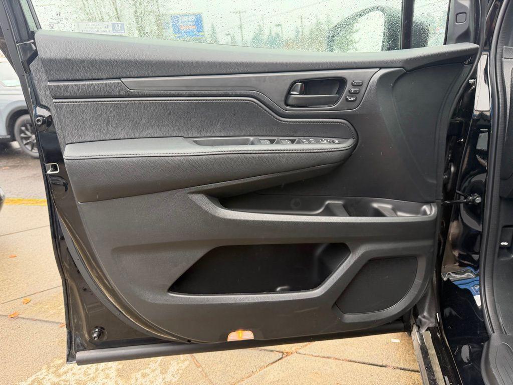 new 2026 Honda Odyssey car, priced at $45,985