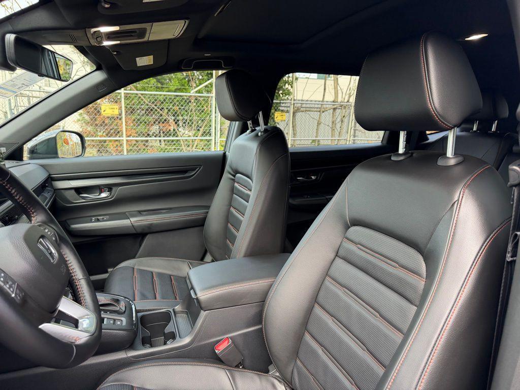 new 2026 Honda CR-V Hybrid car, priced at $39,965