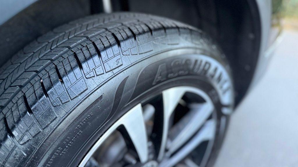 used 2024 Volkswagen Tiguan car, priced at $22,822