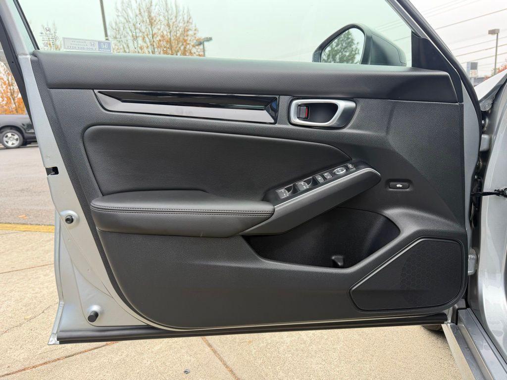 new 2026 Honda Civic Hybrid car, priced at $32,835