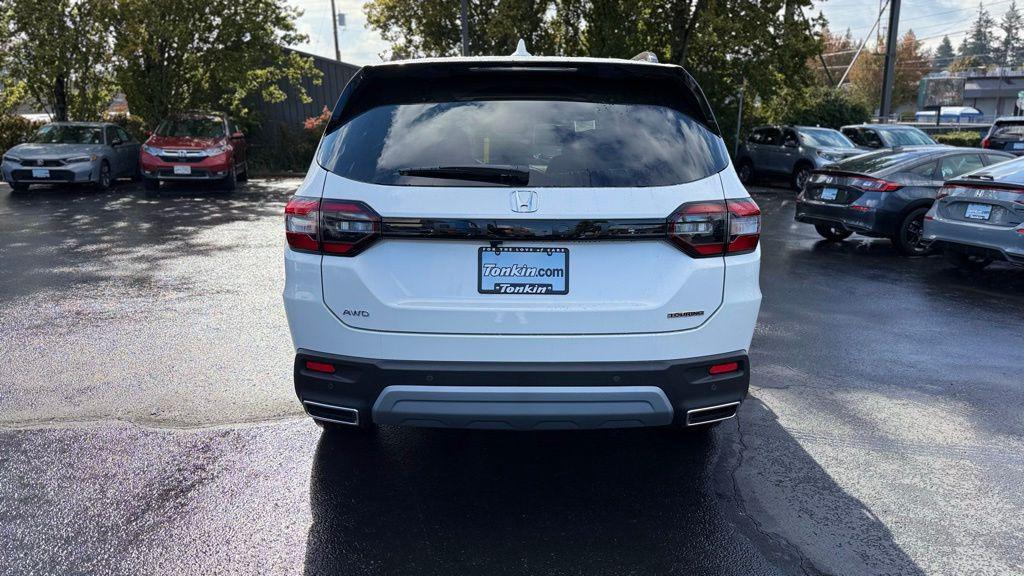 new 2025 Honda Pilot car, priced at $48,423