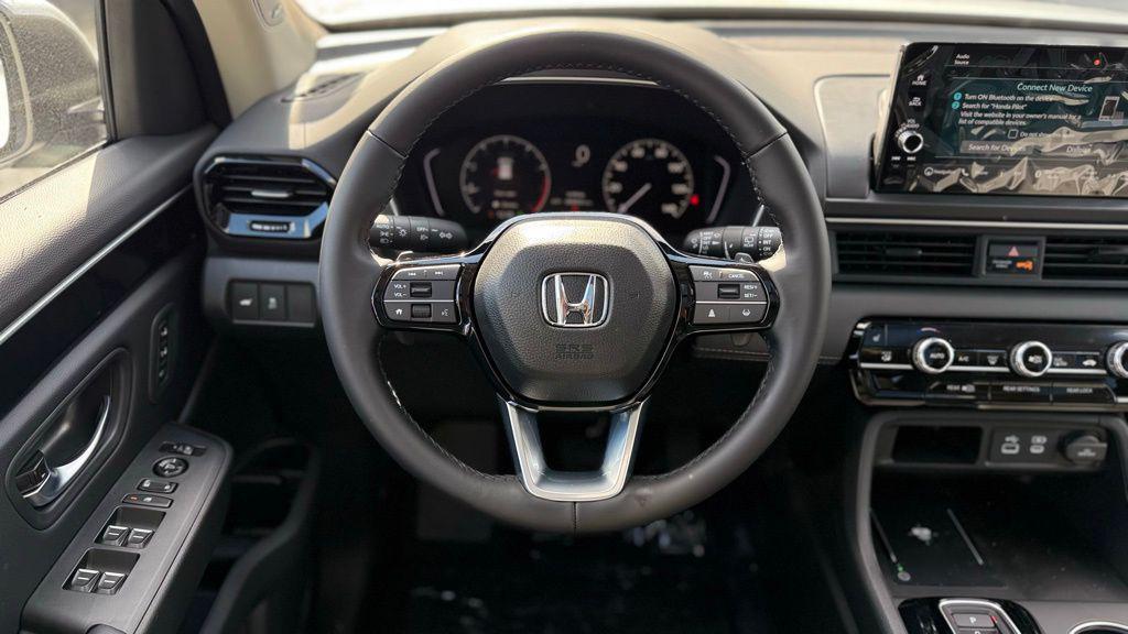 new 2025 Honda Pilot car, priced at $48,423