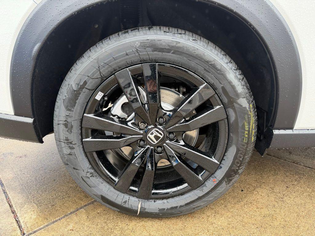 new 2026 Honda HR-V car, priced at $30,695