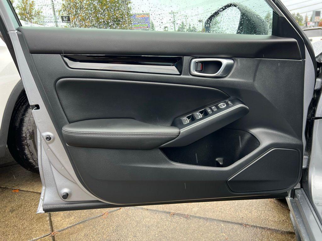 new 2026 Honda Civic Hybrid car, priced at $33,927