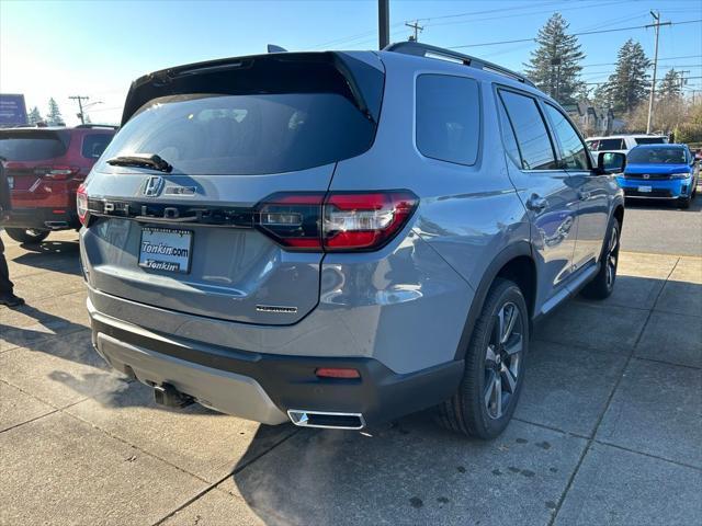 new 2025 Honda Pilot car, priced at $52,440