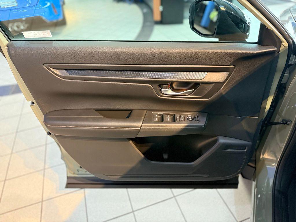 new 2026 Honda CR-V Hybrid car, priced at $39,032