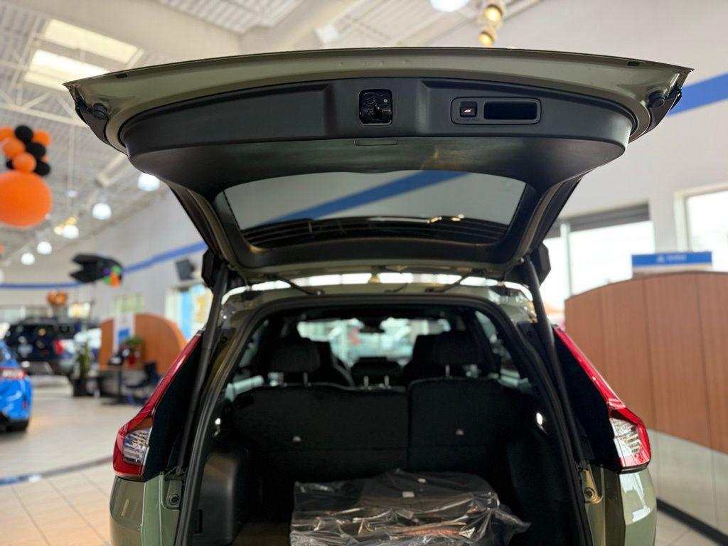 new 2026 Honda CR-V Hybrid car, priced at $39,032