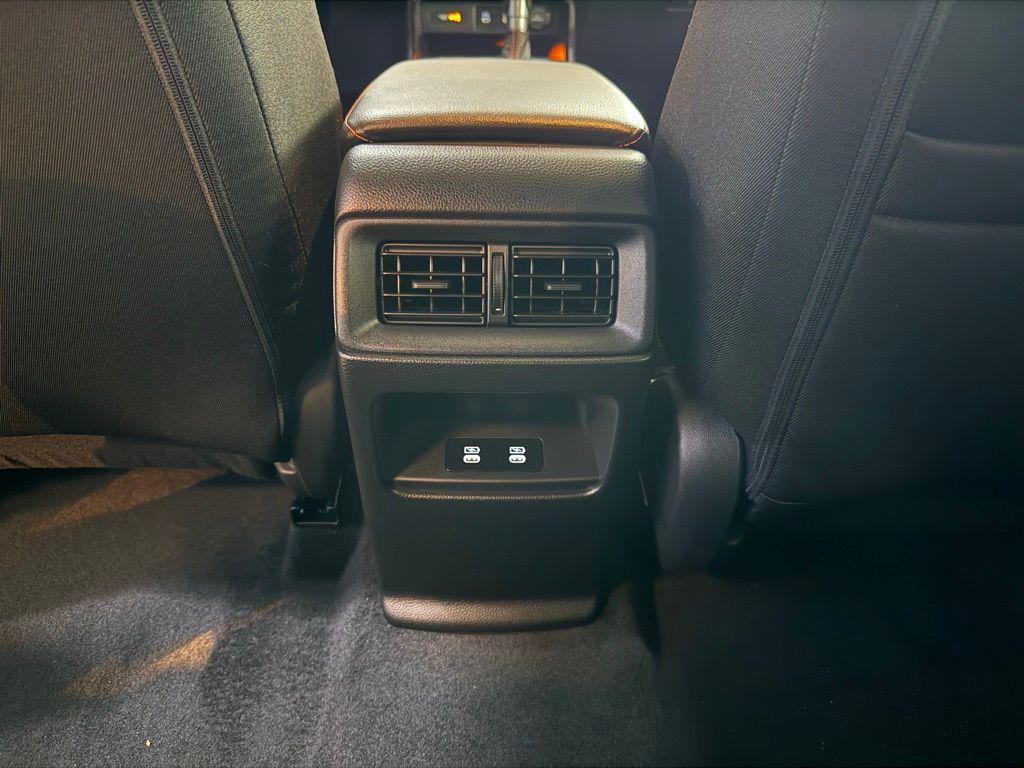 new 2026 Honda CR-V Hybrid car, priced at $39,032