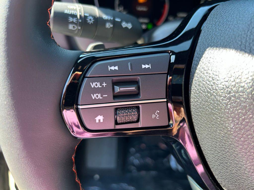 new 2025 Honda Pilot car, priced at $50,895