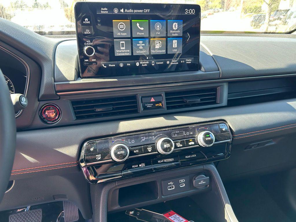 new 2025 Honda Pilot car, priced at $50,895