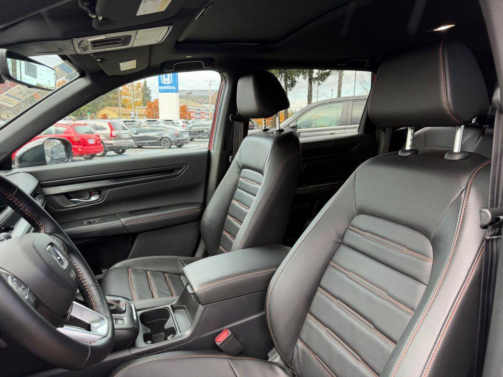 new 2026 Honda CR-V Hybrid car, priced at $40,396