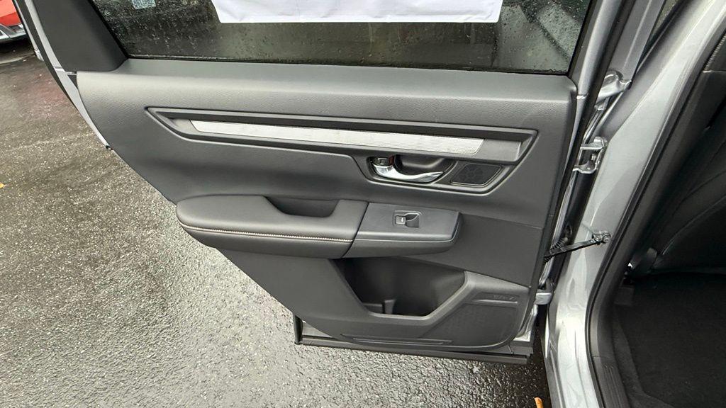 new 2026 Honda CR-V Hybrid car, priced at $39,965