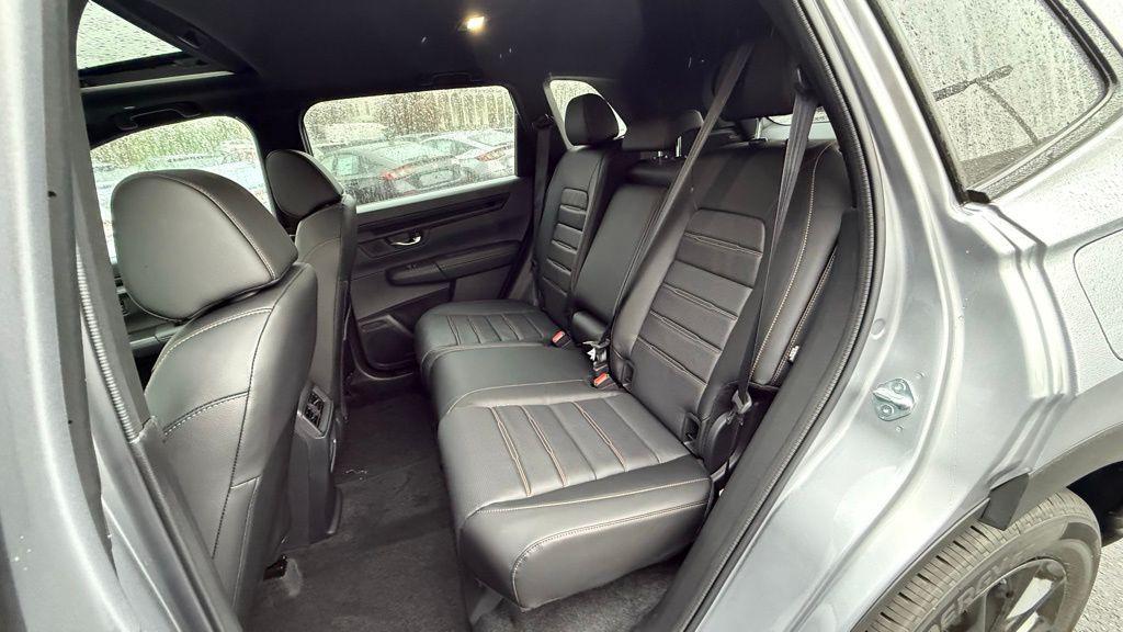 new 2026 Honda CR-V Hybrid car, priced at $39,965