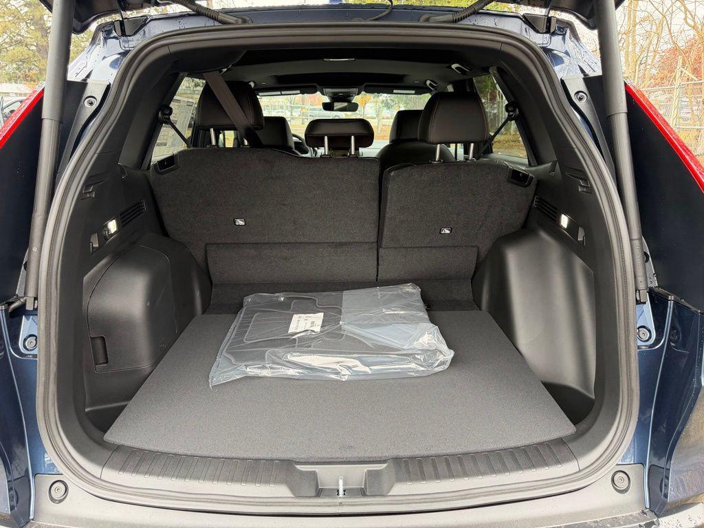 new 2026 Honda CR-V Hybrid car, priced at $39,965