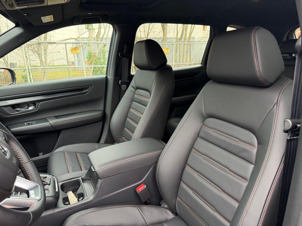 new 2026 Honda CR-V Hybrid car, priced at $39,965