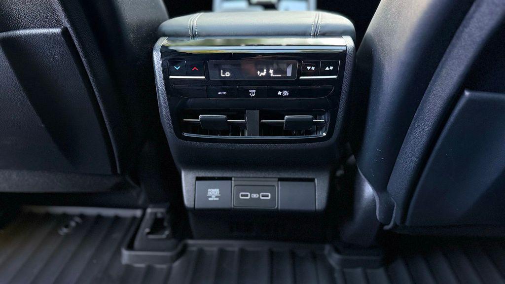 used 2023 Acura MDX car, priced at $47,489