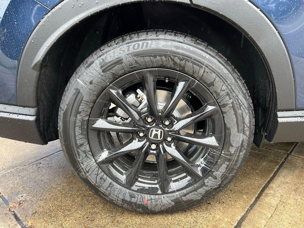 new 2026 Honda CR-V Hybrid car, priced at $37,189