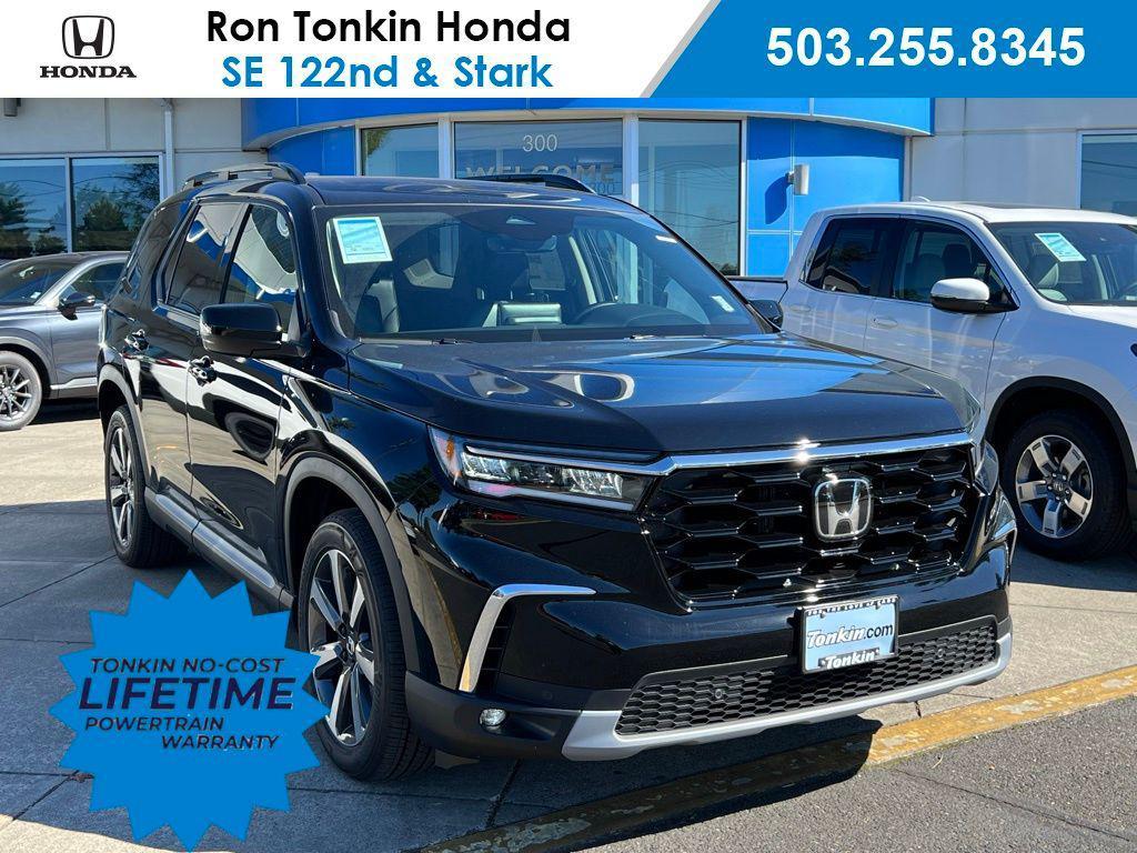 new 2025 Honda Pilot car, priced at $48,940