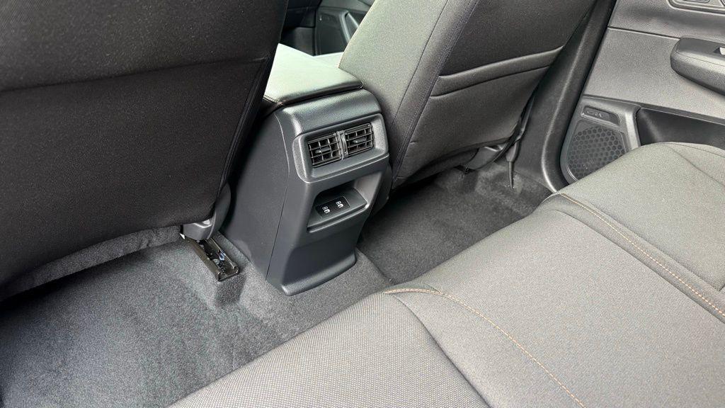 new 2026 Honda CR-V Hybrid car, priced at $38,600