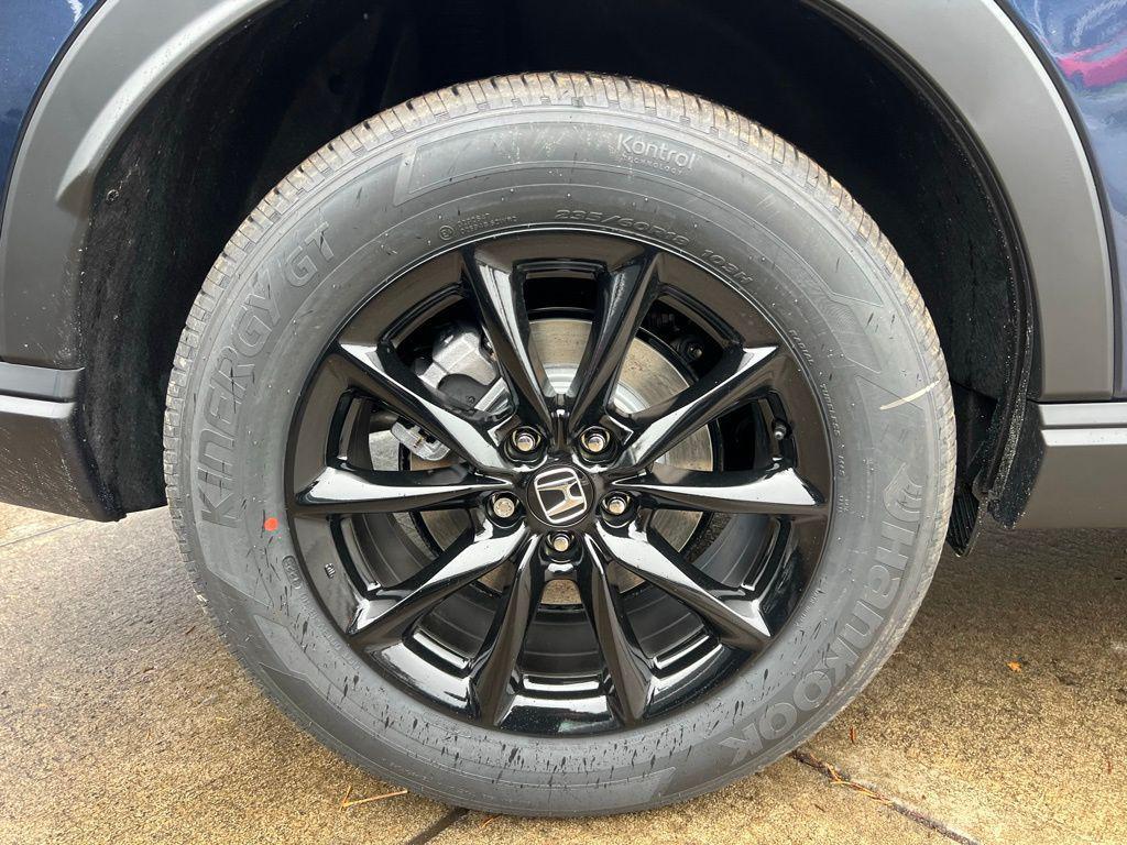 new 2026 Honda CR-V Hybrid car, priced at $39,965