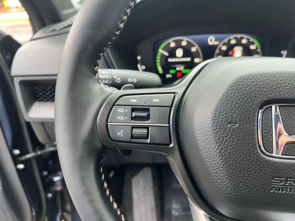 new 2026 Honda CR-V Hybrid car, priced at $39,965