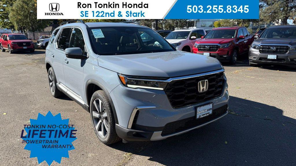 new 2025 Honda Pilot car, priced at $49,490