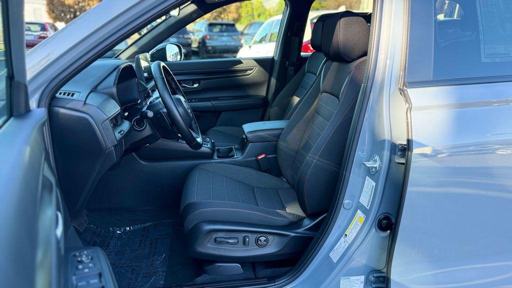 new 2026 Honda CR-V Hybrid car, priced at $37,620