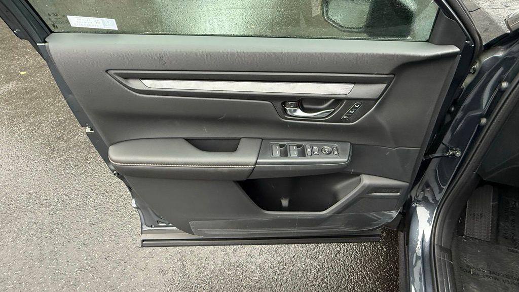 new 2026 Honda CR-V Hybrid car, priced at $39,965