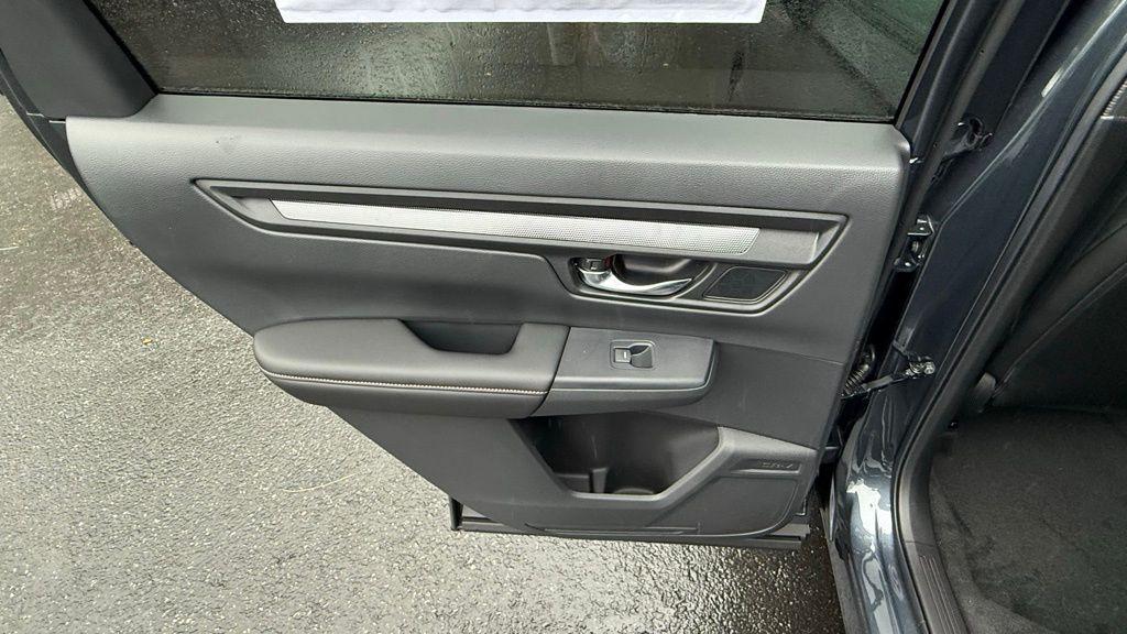 new 2026 Honda CR-V Hybrid car, priced at $39,965