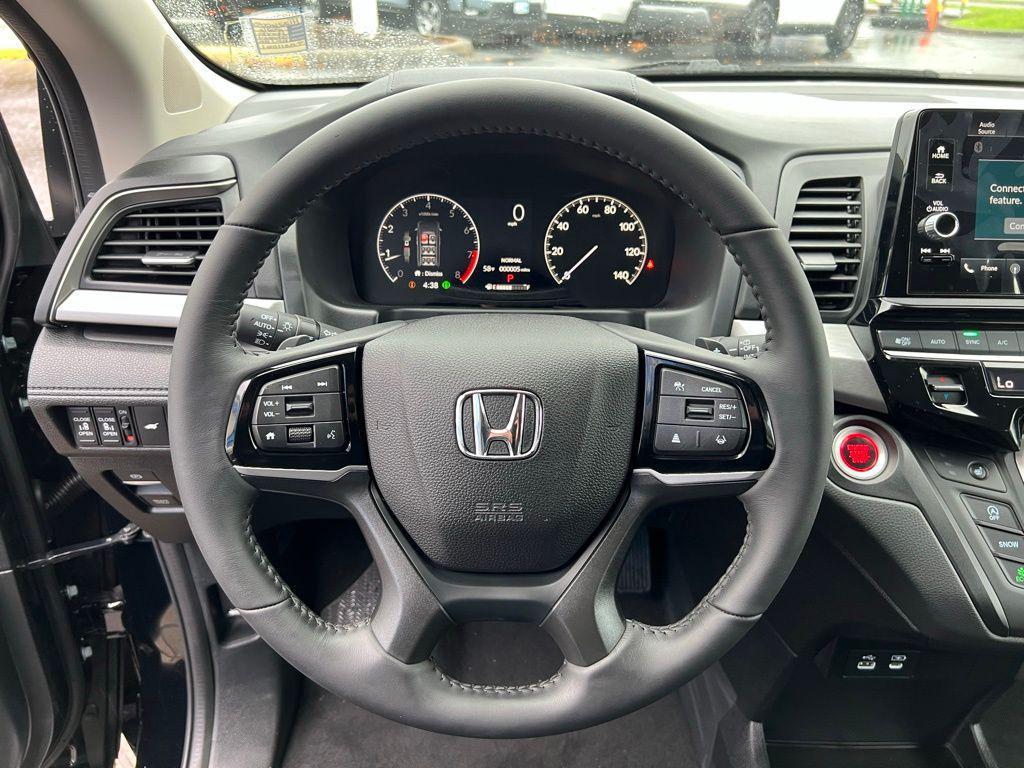 new 2026 Honda Odyssey car, priced at $44,175