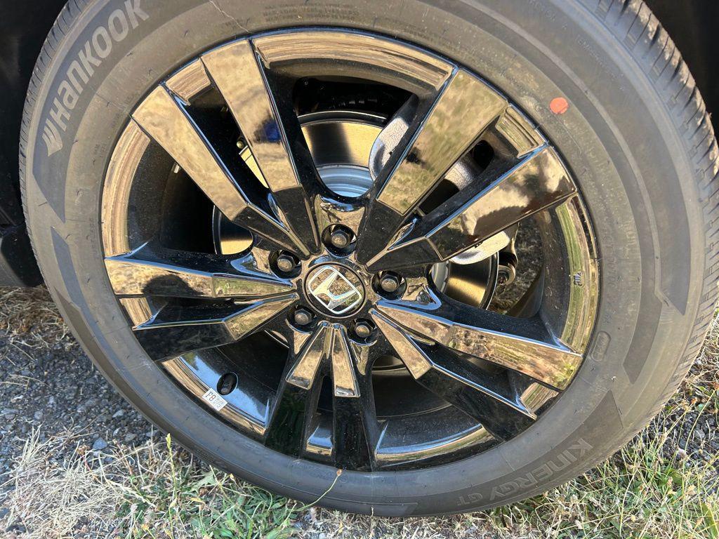 new 2026 Honda HR-V car, priced at $30,223