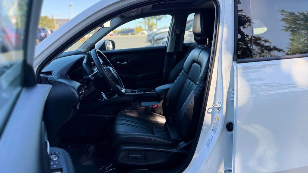 new 2026 Honda HR-V car, priced at $32,900