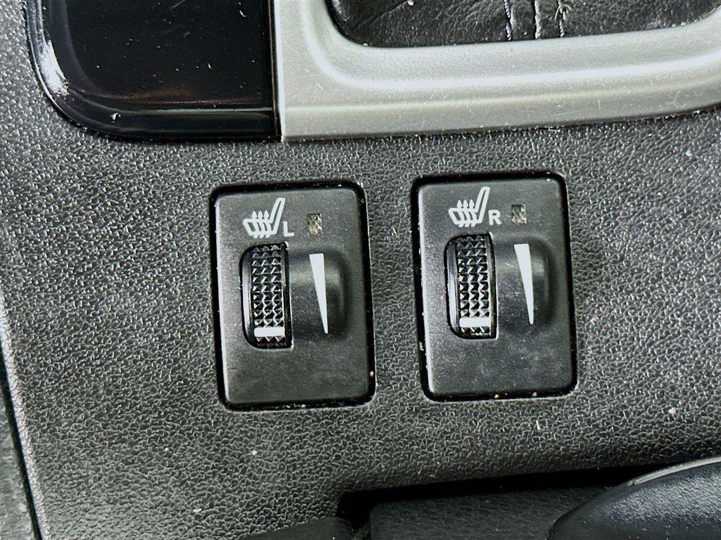 used 2018 Toyota Highlander car, priced at $26,762