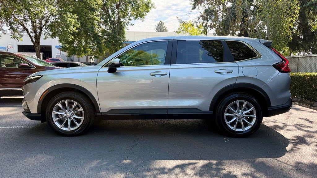 used 2025 Honda CR-V car, priced at $34,923