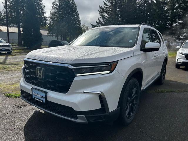 new 2025 Honda Pilot car, priced at $53,405