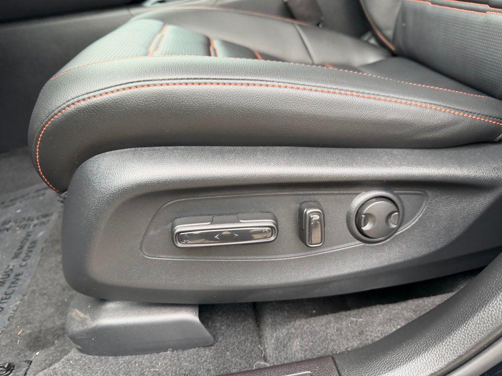 new 2026 Honda CR-V Hybrid car, priced at $39,965