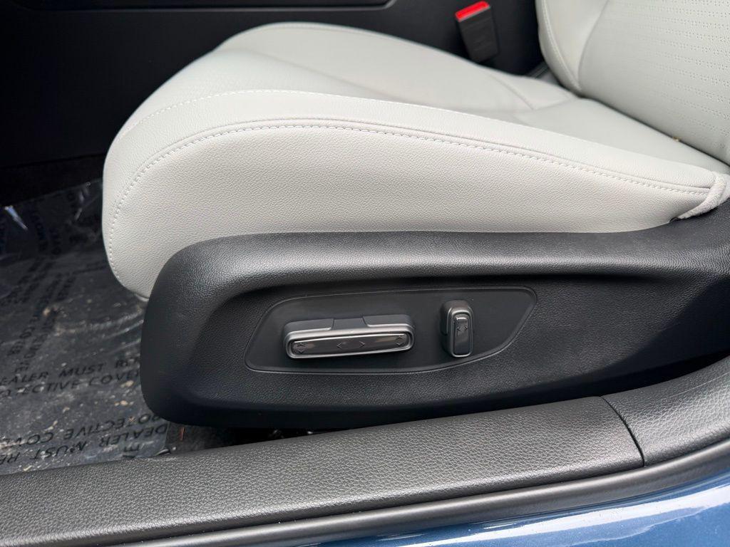 new 2026 Honda Civic Hybrid car, priced at $33,945