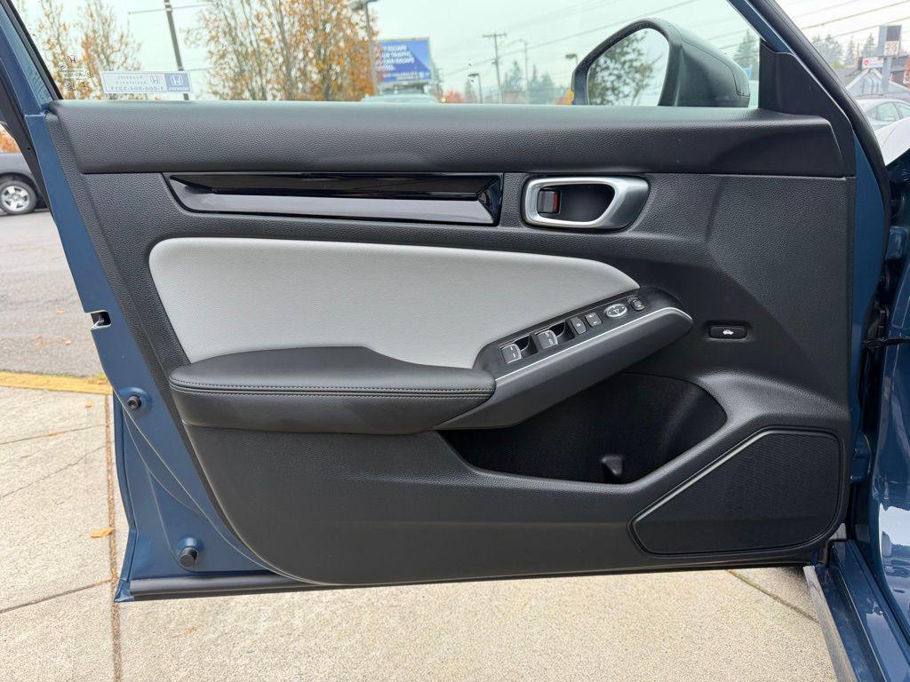 new 2026 Honda Civic Hybrid car, priced at $33,945