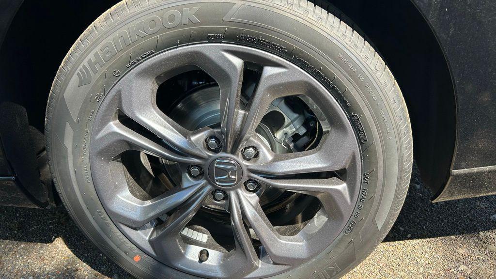 new 2025 Honda Accord Hybrid car, priced at $34,604