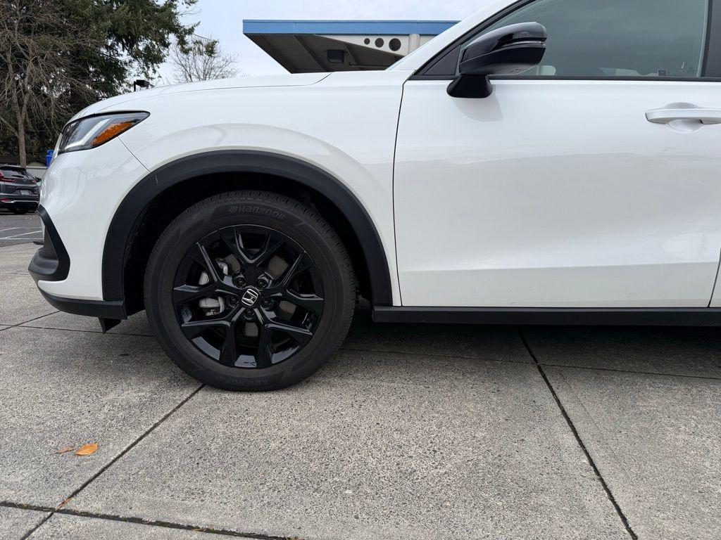 used 2025 Honda HR-V car, priced at $28,782