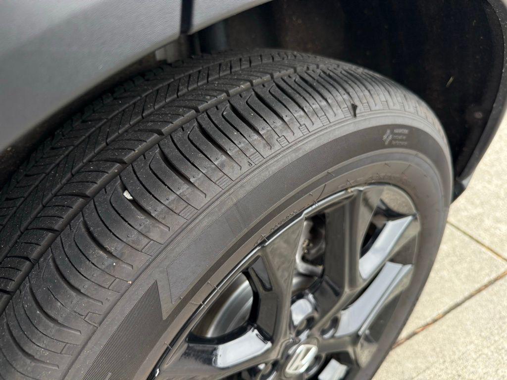 used 2025 Honda HR-V car, priced at $28,782