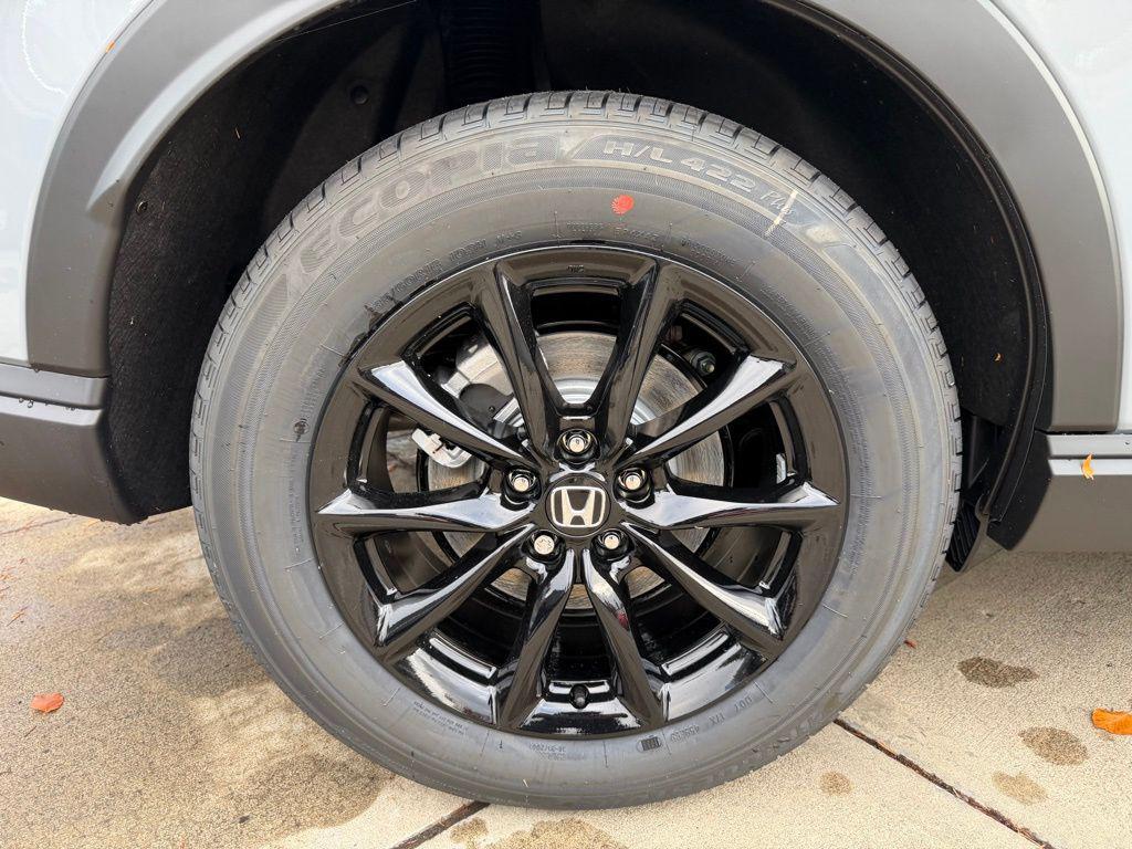 new 2026 Honda CR-V Hybrid car, priced at $37,620