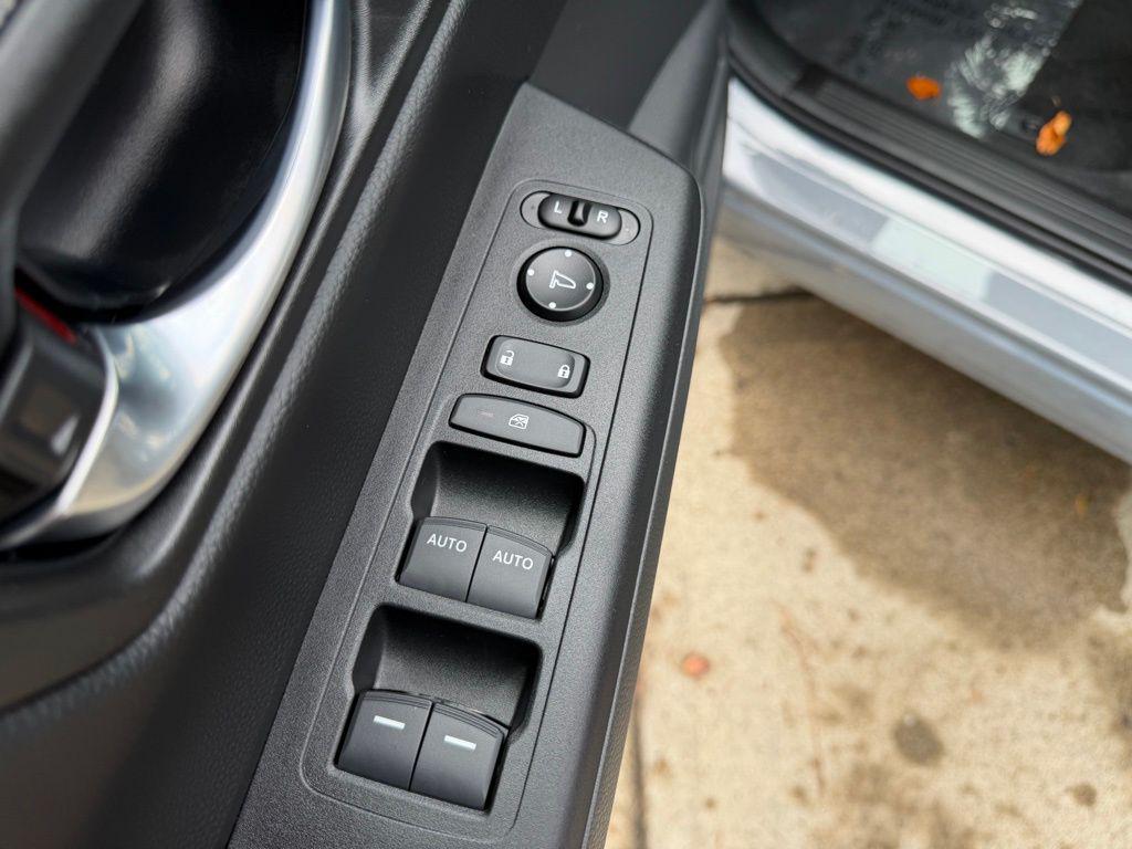 new 2026 Honda CR-V Hybrid car, priced at $37,620