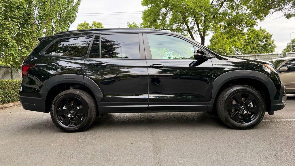 used 2022 Honda Pilot car, priced at $32,423